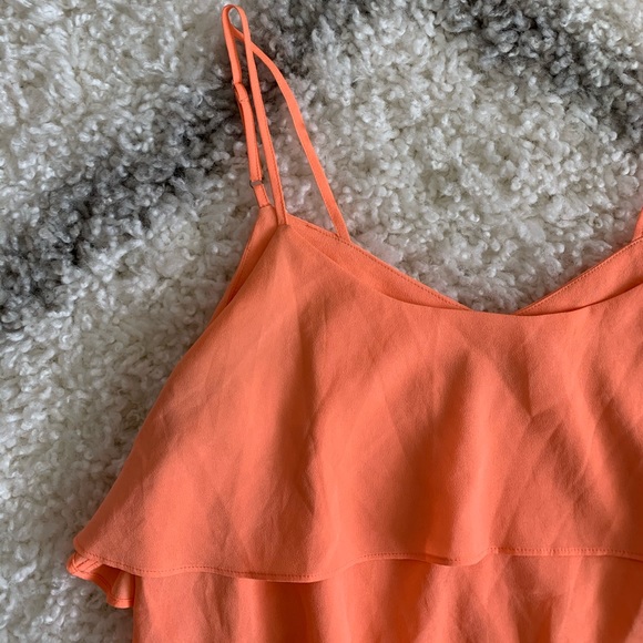 Woman’s top size small - Picture 2 of 6